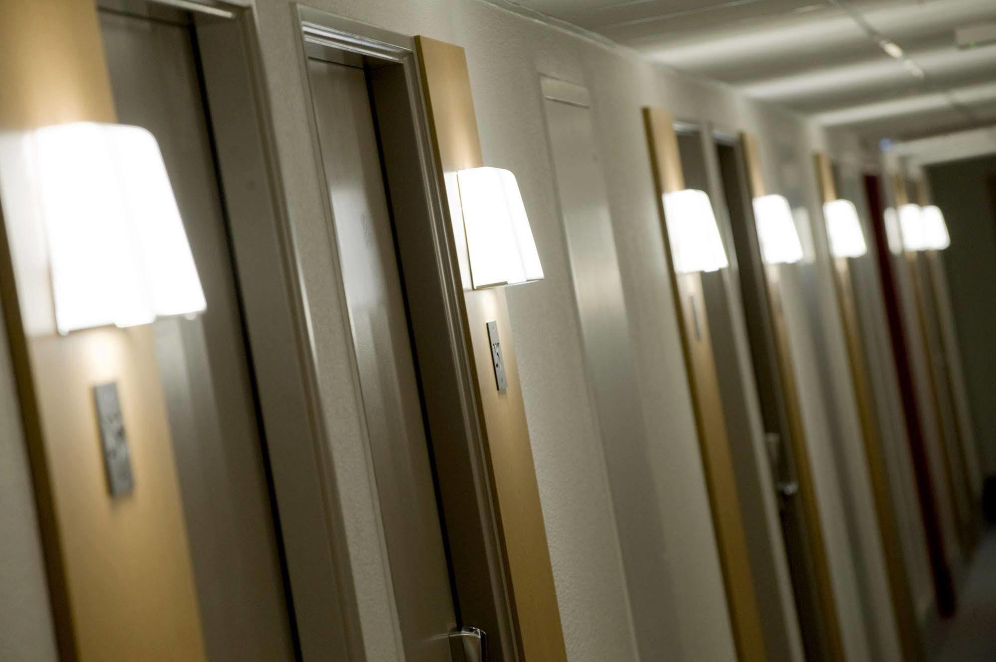 B&B Hotel Brest Kergaradec Aeroport Gouesnou Екстер'єр фото
